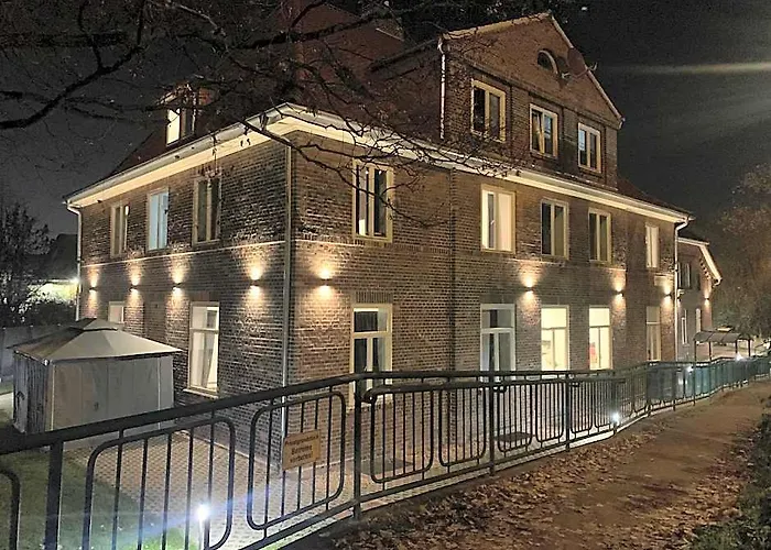 Ahoi Hostel *